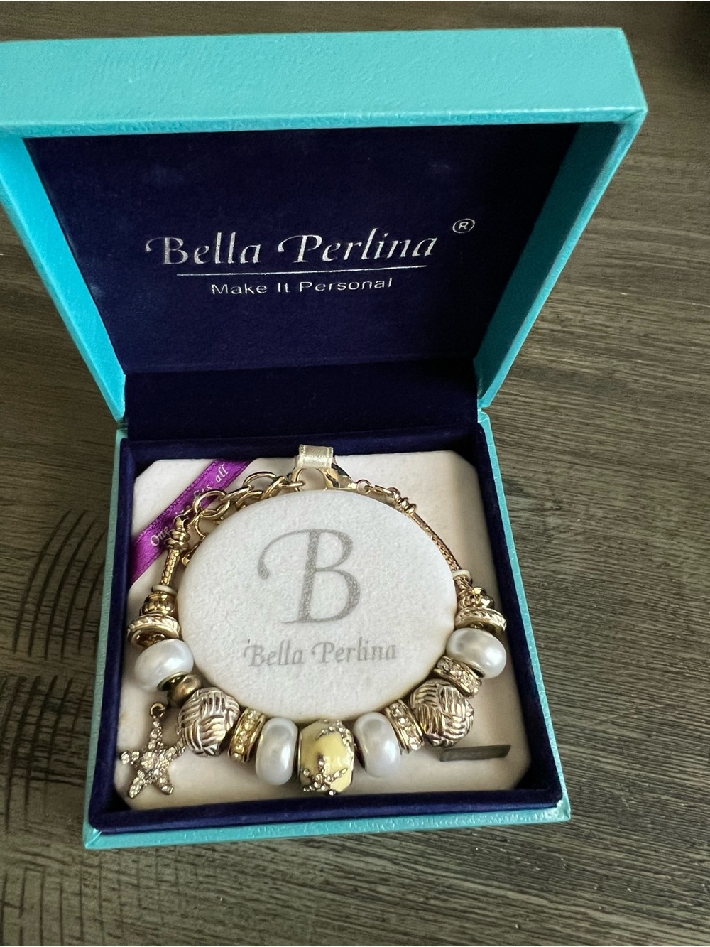 bella Perlina Gold Pearl and Starfish Charm Bracelet - Picture 2 of 2